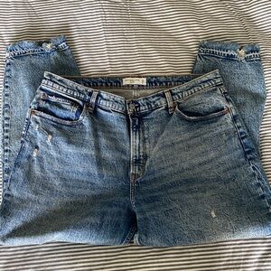 Abercrombie & Fitch The Mom High Rise